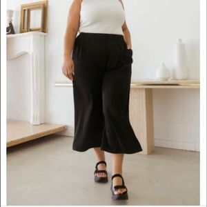 Wide Leg High Waisted Cropped Pants